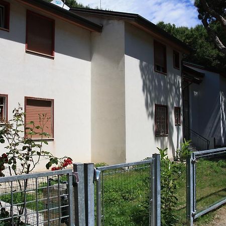 Villaggio Solveig Family Apartments Lido di Jesolo Luaran gambar